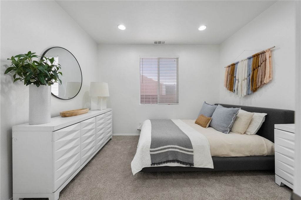 Image 33 of property listing at 45211 Tioga Street, Temecula, CA 92592