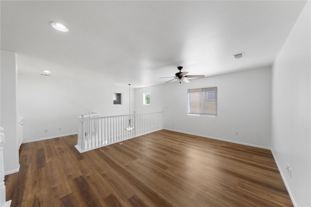 Image 38 of property listing at 45211 Tioga Street, Temecula, CA 92592