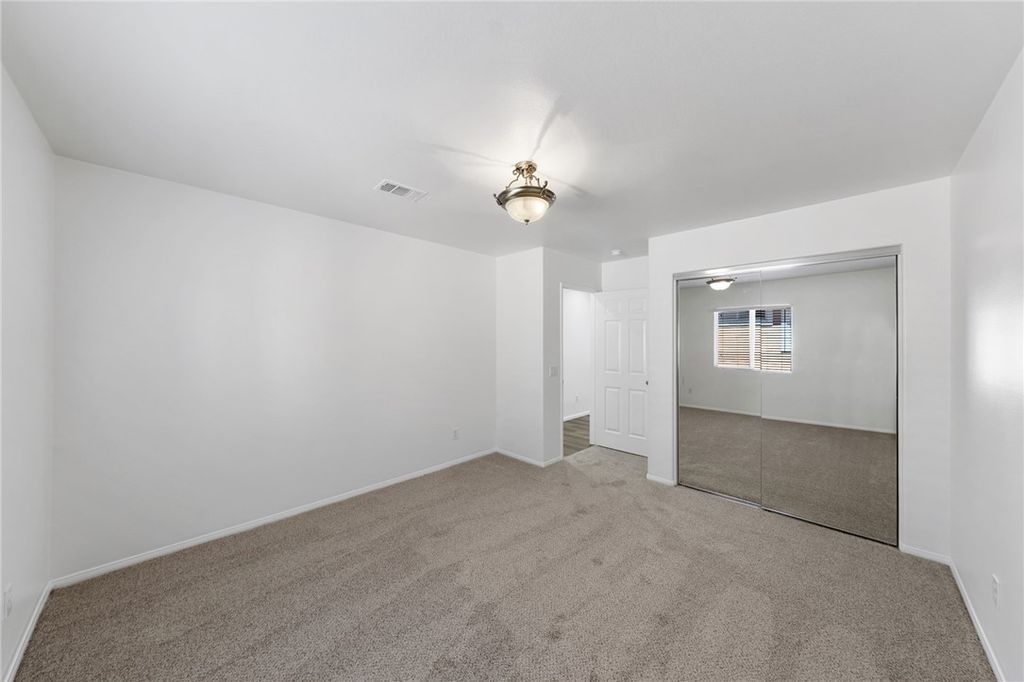 Image 50 of property listing at 45211 Tioga Street, Temecula, CA 92592