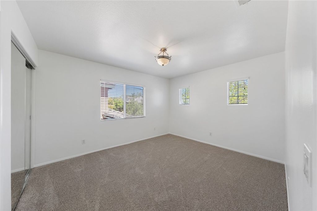 Image 56 of property listing at 45211 Tioga Street, Temecula, CA 92592