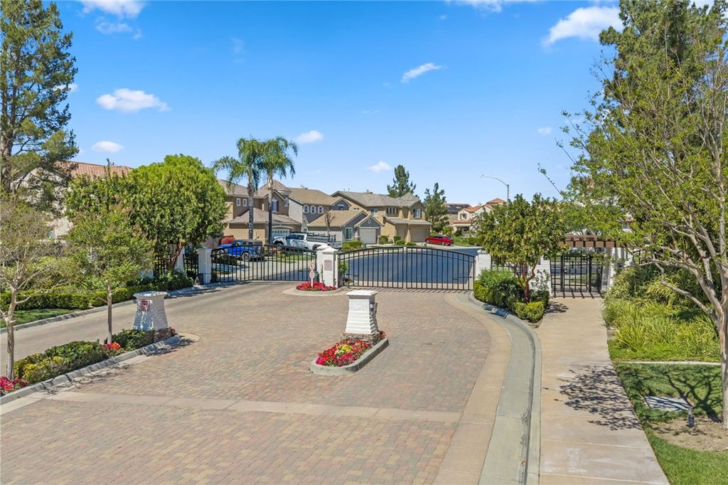 Image 66 of property listing at 45211 Tioga Street, Temecula, CA 92592