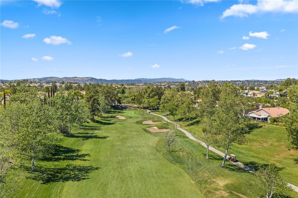 Image 67 of property listing at 45211 Tioga Street, Temecula, CA 92592