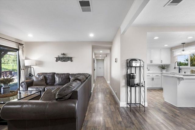 2935 Argonaut Ave, Rocklin, CA 95677