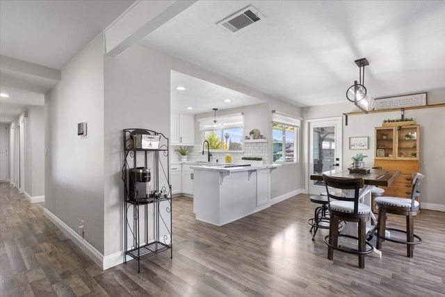 2935 Argonaut Ave, Rocklin, CA 95677