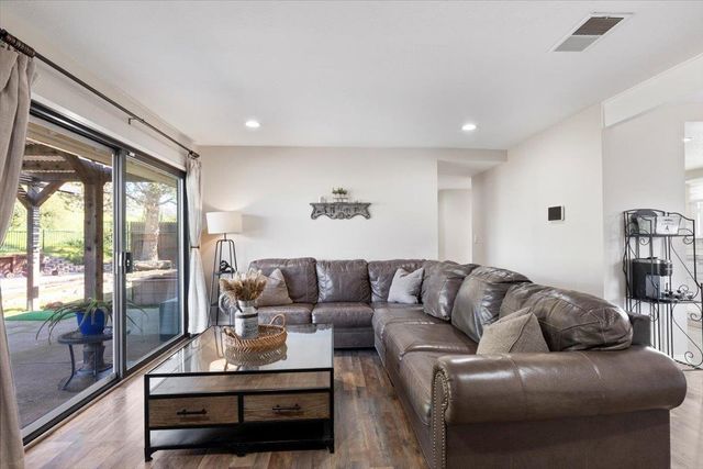 2935 Argonaut Ave, Rocklin, CA 95677