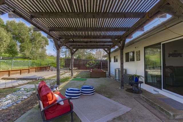 2935 Argonaut Ave, Rocklin, CA 95677