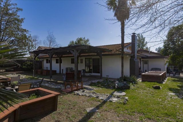 2935 Argonaut Ave, Rocklin, CA 95677