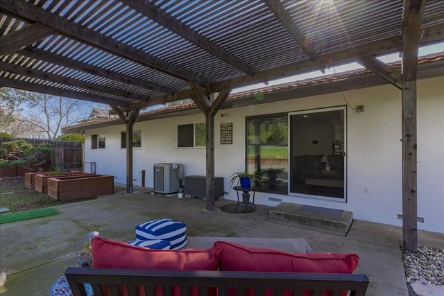 2935 Argonaut Ave, Rocklin, CA 95677