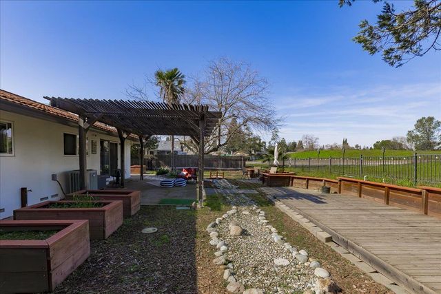 2935 Argonaut Ave, Rocklin, CA 95677