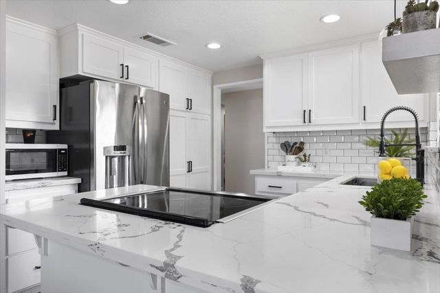 2935 Argonaut Ave, Rocklin, CA 95677