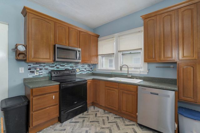 817 W Walnut Street, Springfield, MO 65806