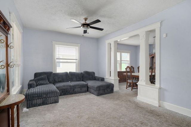 817 W Walnut Street, Springfield, MO 65806