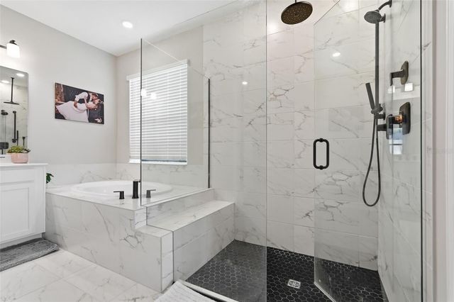 16520 STAR GRASS CIRCLE, Bradenton, FL 34211