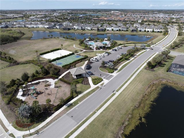 16520 STAR GRASS CIRCLE, Bradenton, FL 34211