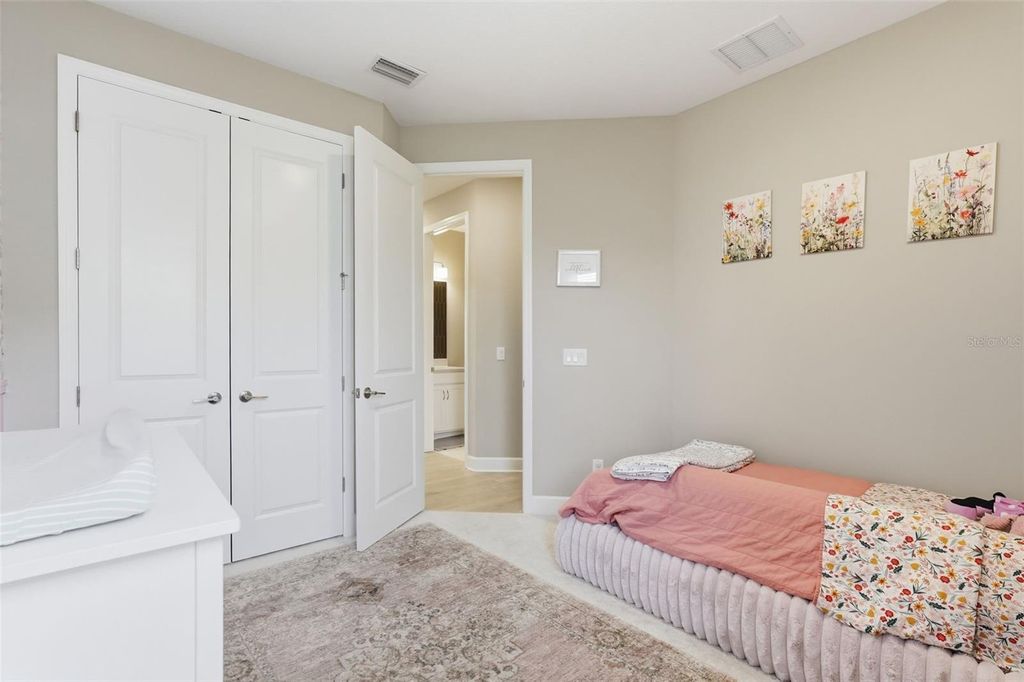 Image 28 of property listing at 16520 STAR GRASS CIRCLE, Bradenton, FL 34211