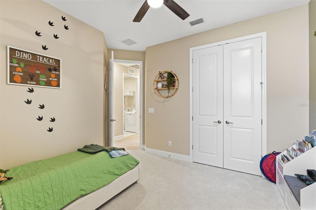 Image 30 of property listing at 16520 STAR GRASS CIRCLE, Bradenton, FL 34211