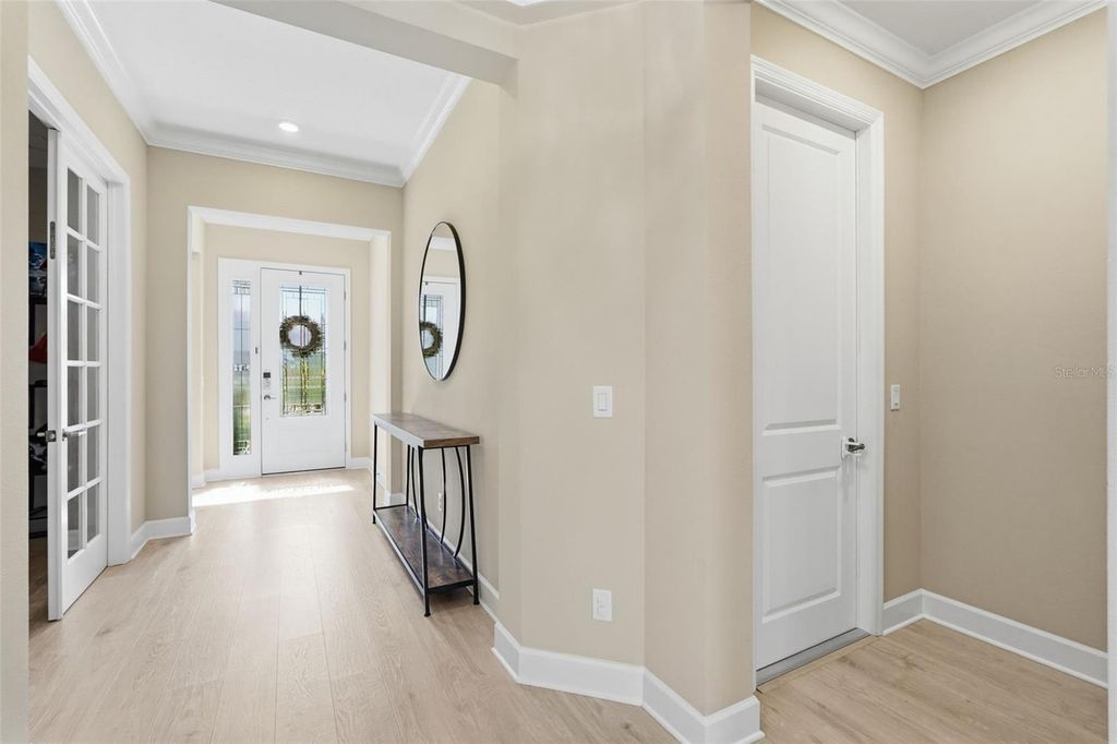 Image 32 of property listing at 16520 STAR GRASS CIRCLE, Bradenton, FL 34211