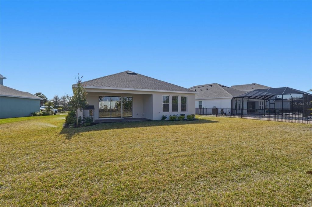 Image 47 of property listing at 16520 STAR GRASS CIRCLE, Bradenton, FL 34211