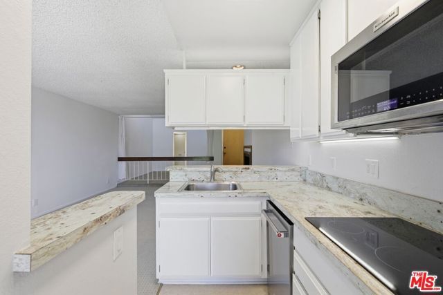 6151 Orange Street 310, Los Angeles, CA 90048