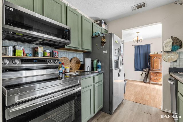 515 N TEXAS STREET, Electra, TX 76360