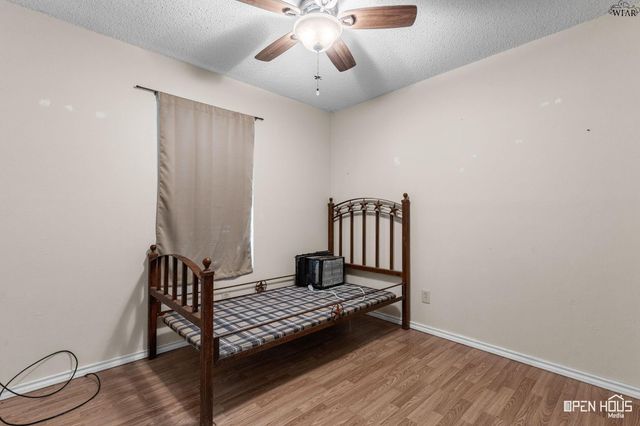 515 N TEXAS STREET, Electra, TX 76360