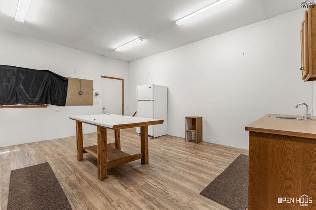 515 N TEXAS STREET, Electra, TX 76360