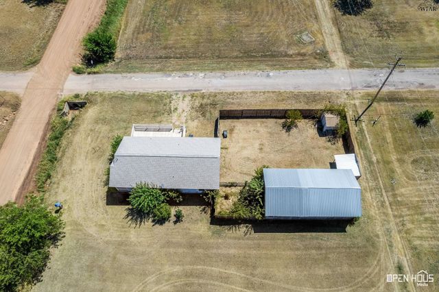 515 N TEXAS STREET, Electra, TX 76360