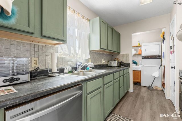 515 N TEXAS STREET, Electra, TX 76360