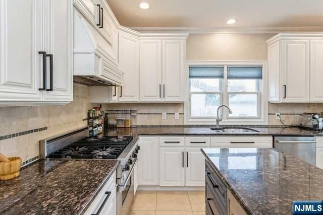 20 Holland Avenue, Demarest, NJ 07627