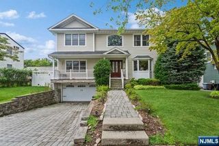 20 Holland Avenue, Demarest, NJ 07627