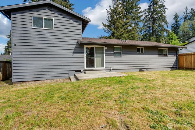 2914 Forest Rim Court S, Puyallup, WA 98374
