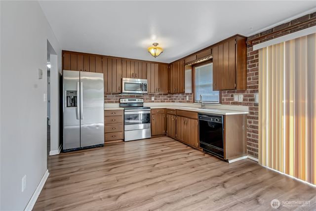 2914 Forest Rim Court S, Puyallup, WA 98374