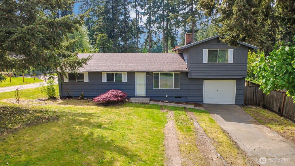 2914 Forest Rim Court S, Puyallup, WA 98374