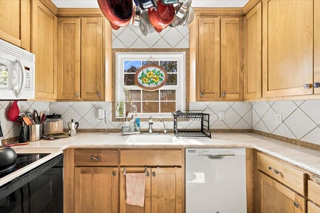 949 Simas Way, Placerville, CA 95667