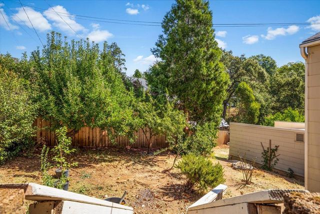 949 Simas Way, Placerville, CA 95667