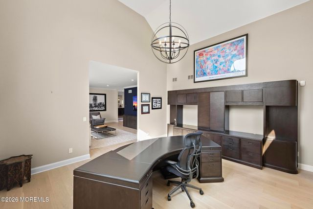 2 Victorian Hill, Manalapan, NJ 07726