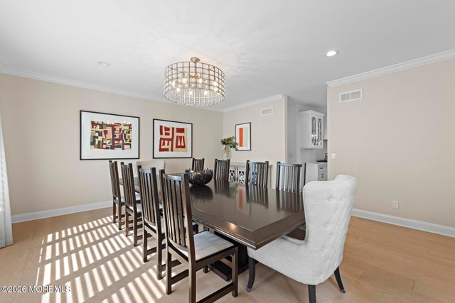 2 Victorian Hill, Manalapan, NJ 07726