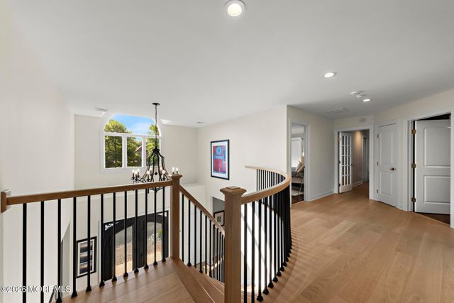 2 Victorian Hill, Manalapan, NJ 07726