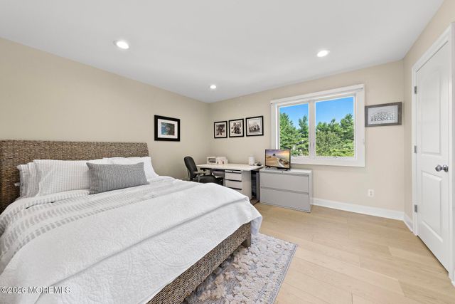 2 Victorian Hill, Manalapan, NJ 07726