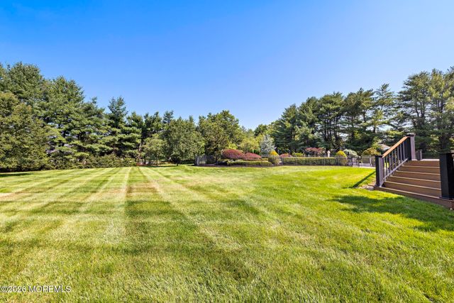 2 Victorian Hill, Manalapan, NJ 07726
