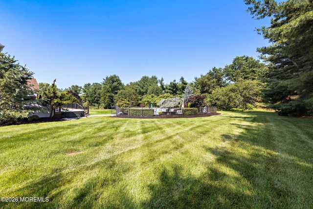 2 Victorian Hill, Manalapan, NJ 07726