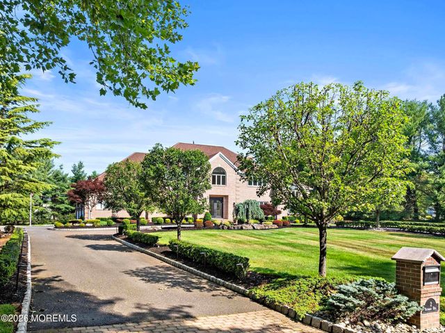 2 Victorian Hill, Manalapan, NJ 07726