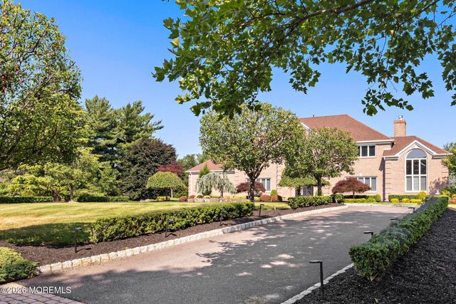 2 Victorian Hill, Manalapan, NJ 07726