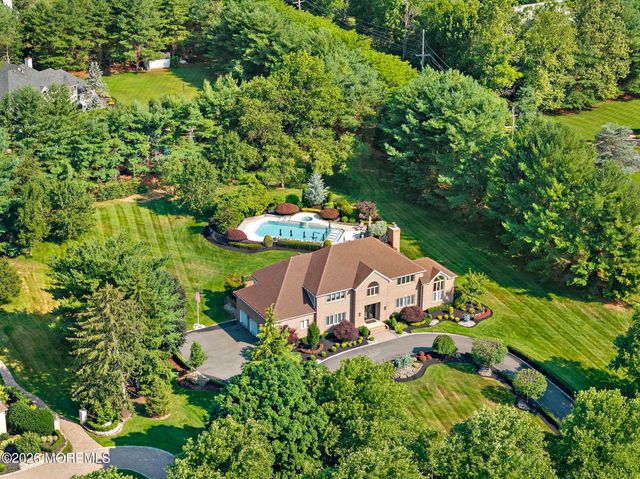 2 Victorian Hill, Manalapan, NJ 07726