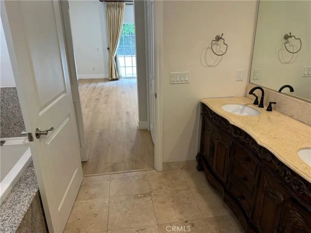 722 S Oxford Avenue 103, Los Angeles, CA 90005