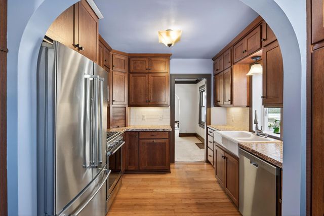 5101 Woodlawn Boulevard, Minneapolis, MN 55417