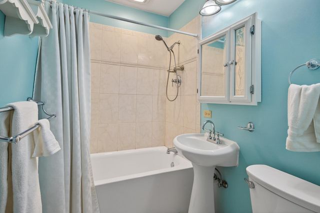 5101 Woodlawn Boulevard, Minneapolis, MN 55417