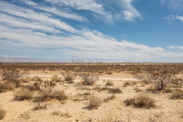 210 Kuna Avenue, Landers, CA 92285