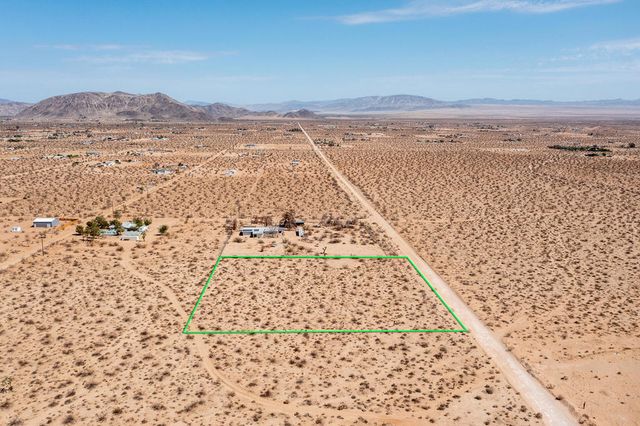 210 Kuna Avenue, Landers, CA 92285