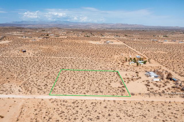 210 Kuna Avenue, Landers, CA 92285